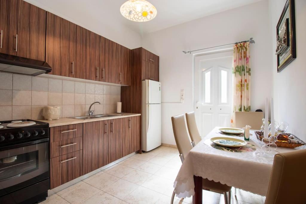 Apartment House Of Flowers Near 2 Ierapetra (Crete)